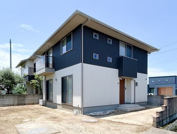 新居浜市高田|太陽光発電5kW付きの4LDK住宅